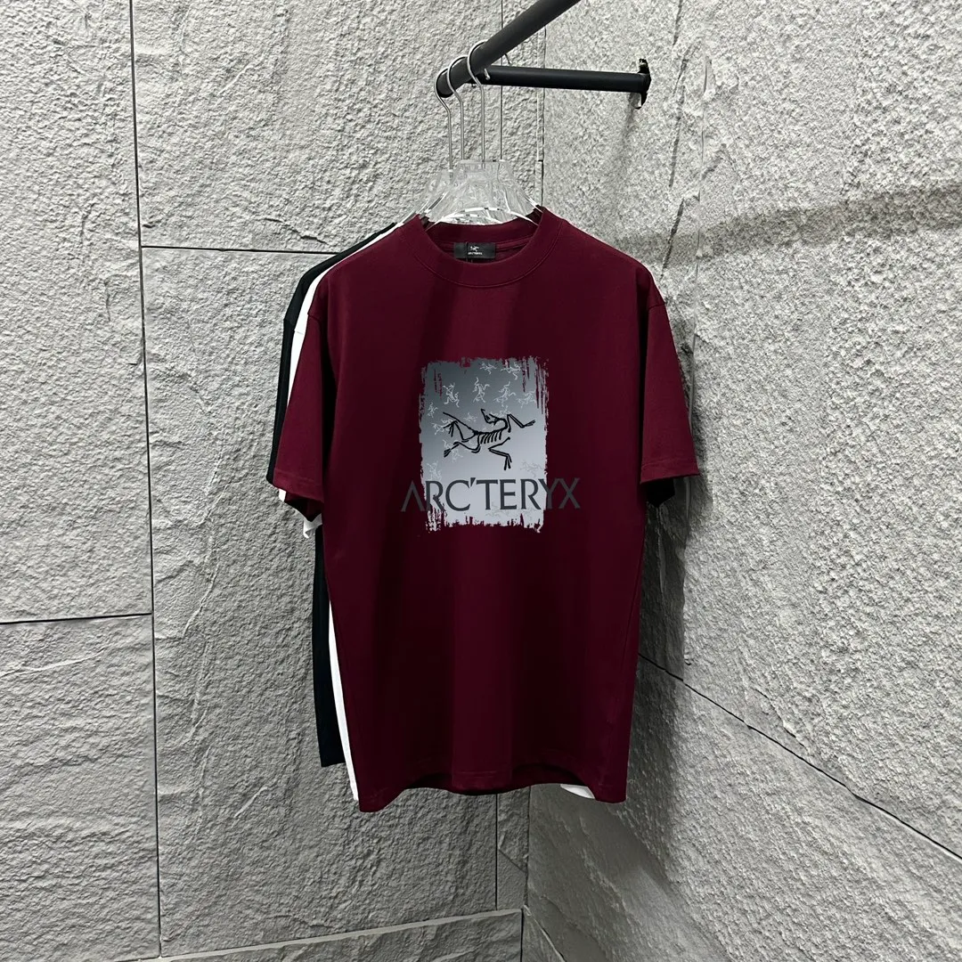 ARC'TERYX* * 2025 New Arrival Classic logo T Same Style ：Black White Size： S （90-130 ） M （120-150 ） L （140-165 ） XL （160-180 ） XXL （180 ）